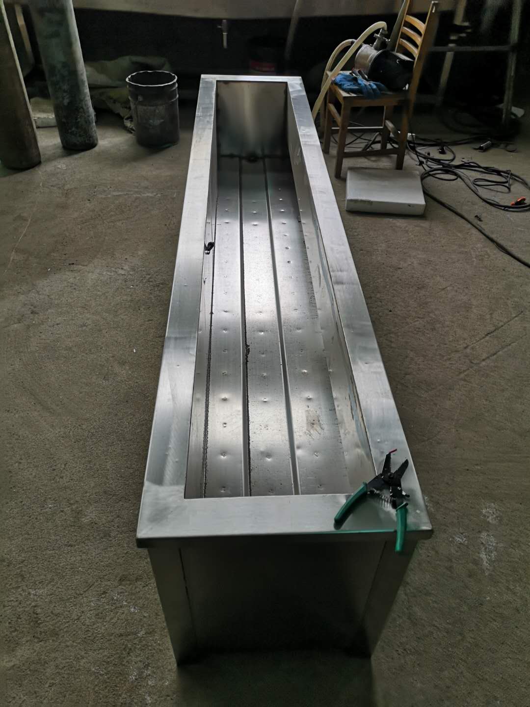 單槽型超聲波清洗機原理是什么？